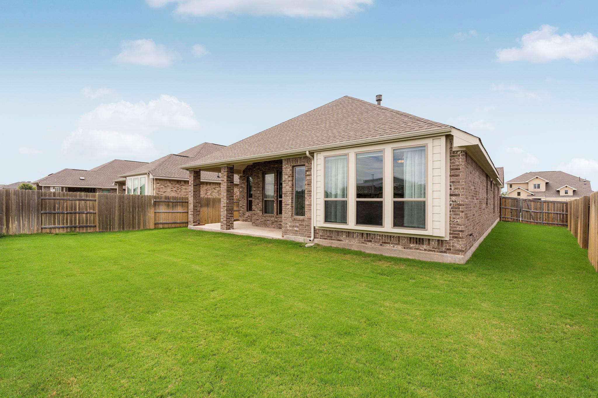 1144 Cathedral Oaks Dr Property Photo 9