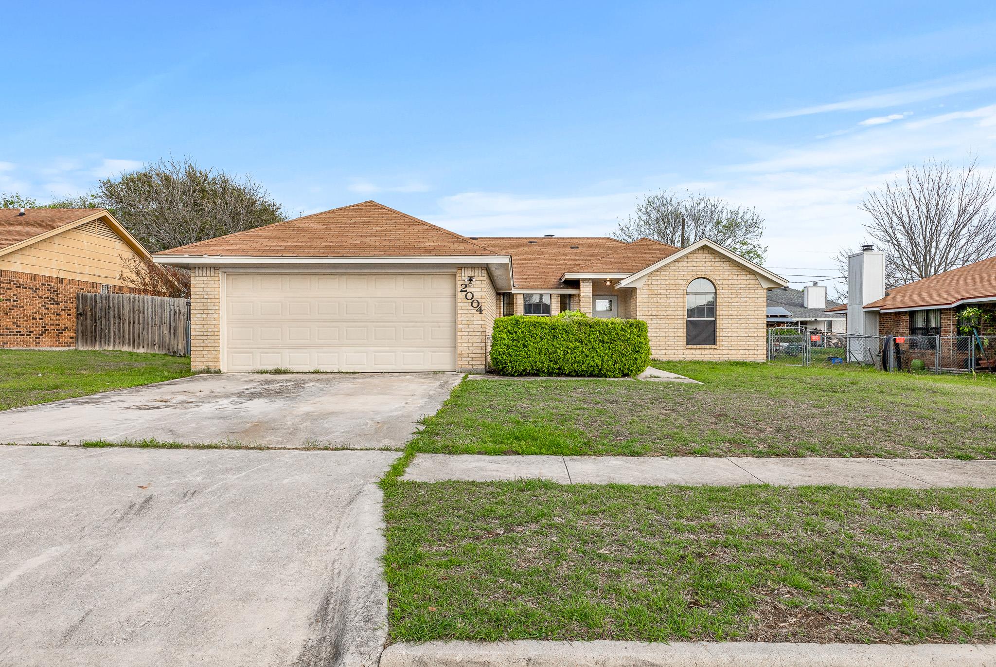 2004 Starlight Dr Property Photo