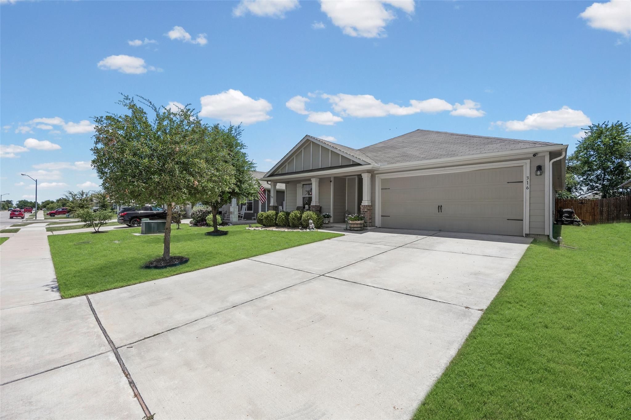 316 Cassandra Dr Property Photo 28