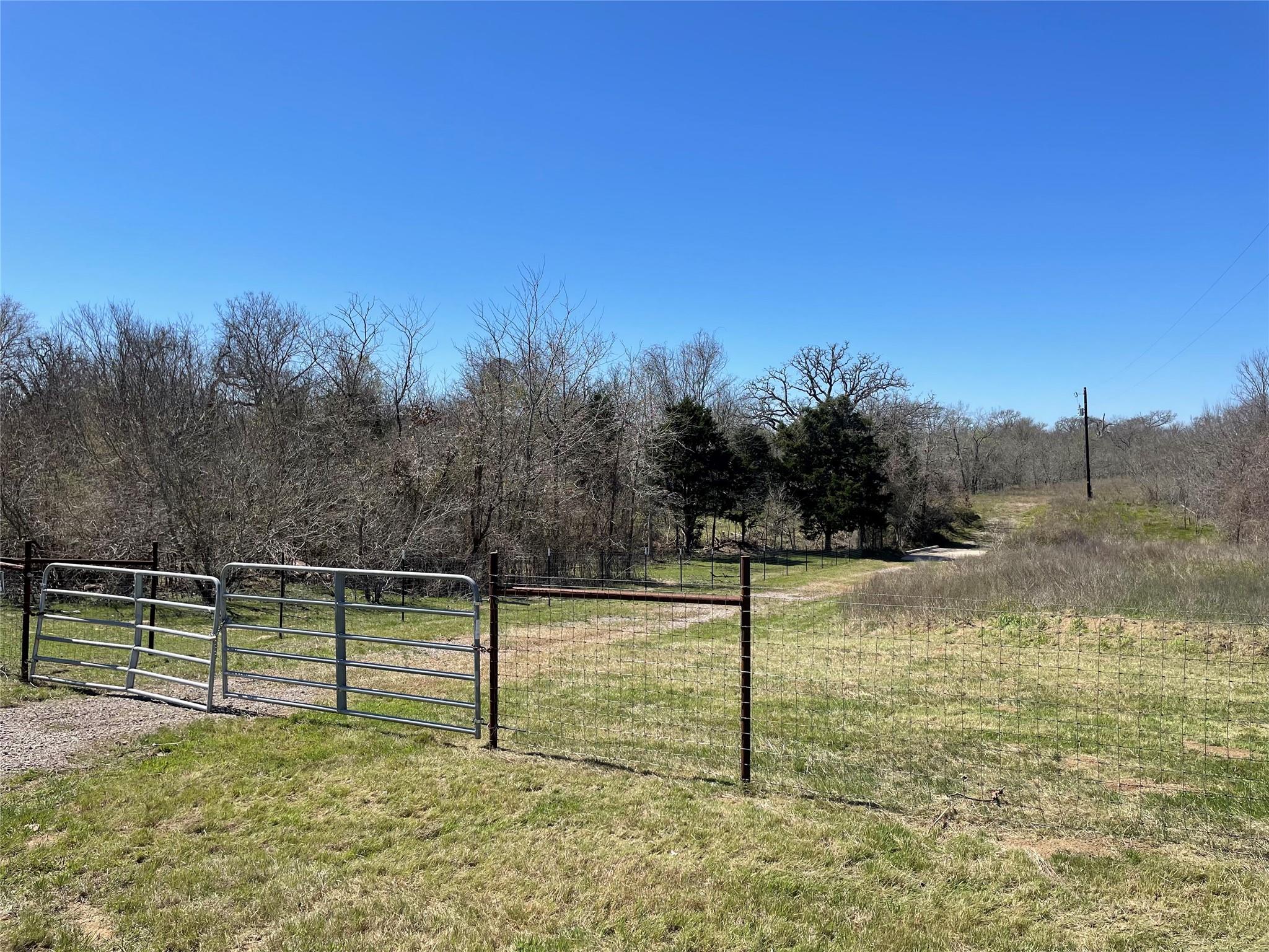 000 Cr 242 Property Photo 3