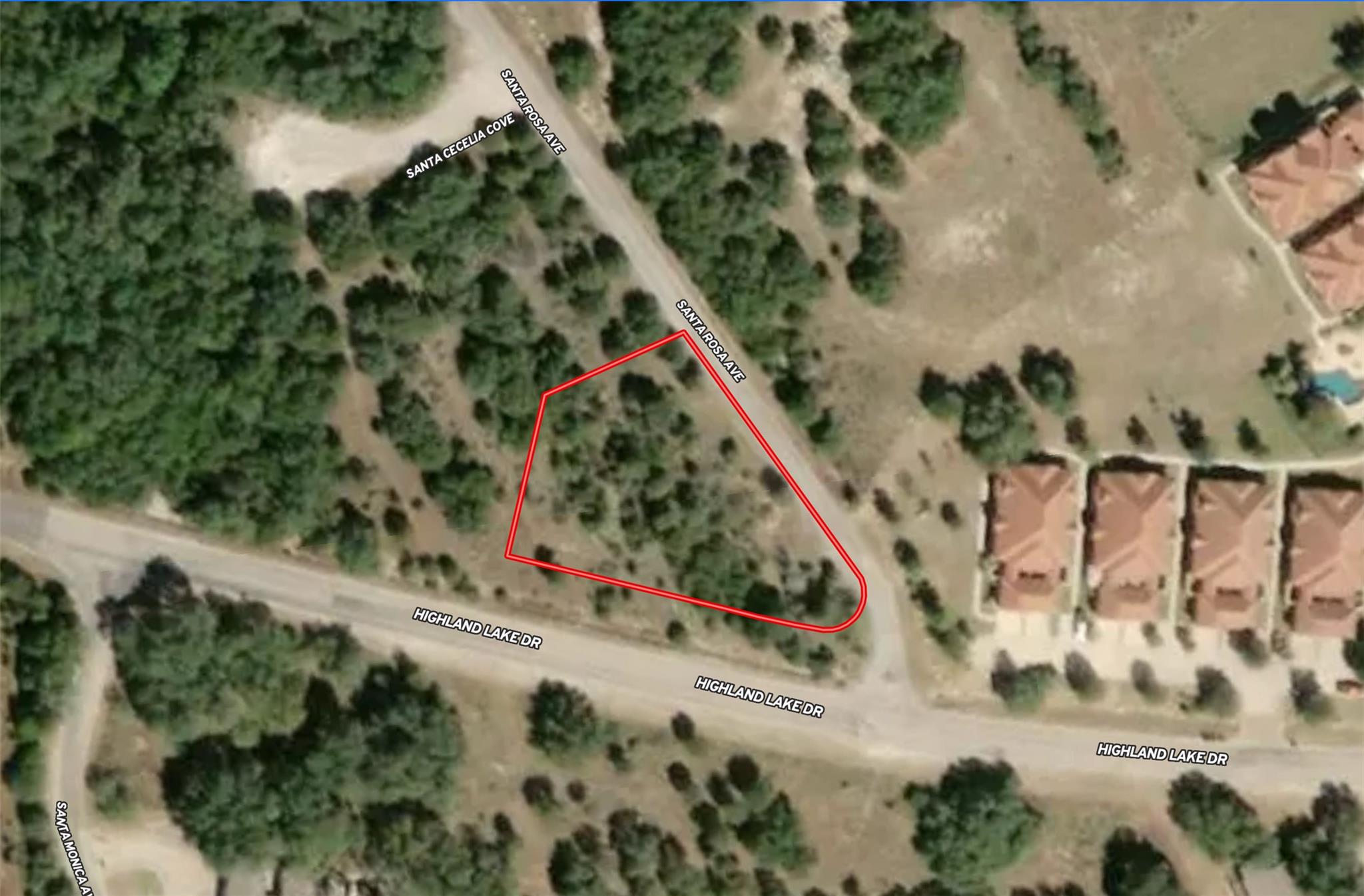 21200 Highland Lake Dr Property Photo