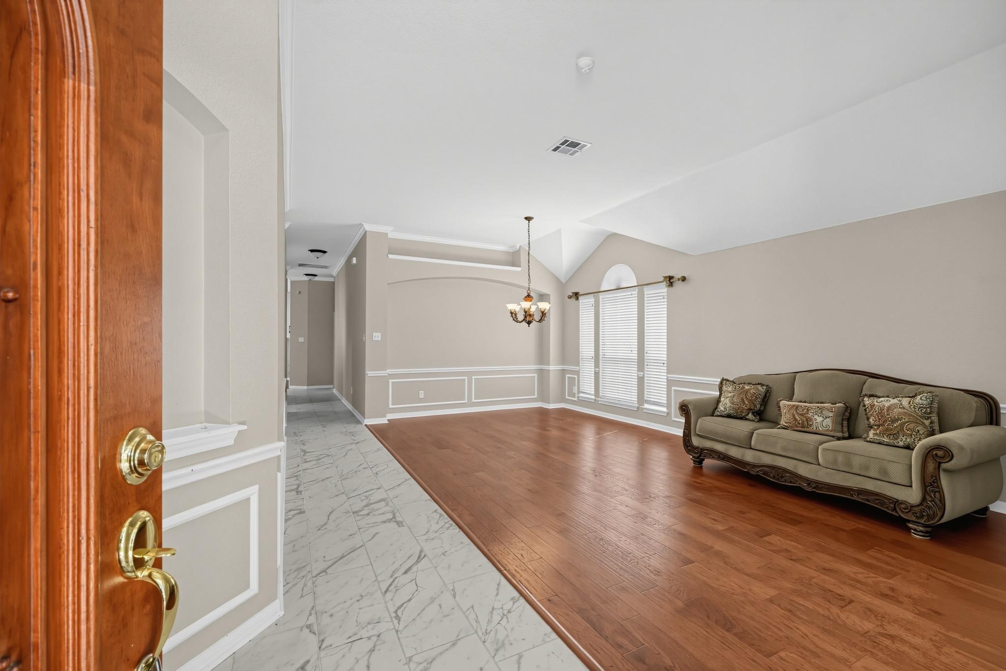 18101 Grafton Glen Cv Property Photo 3