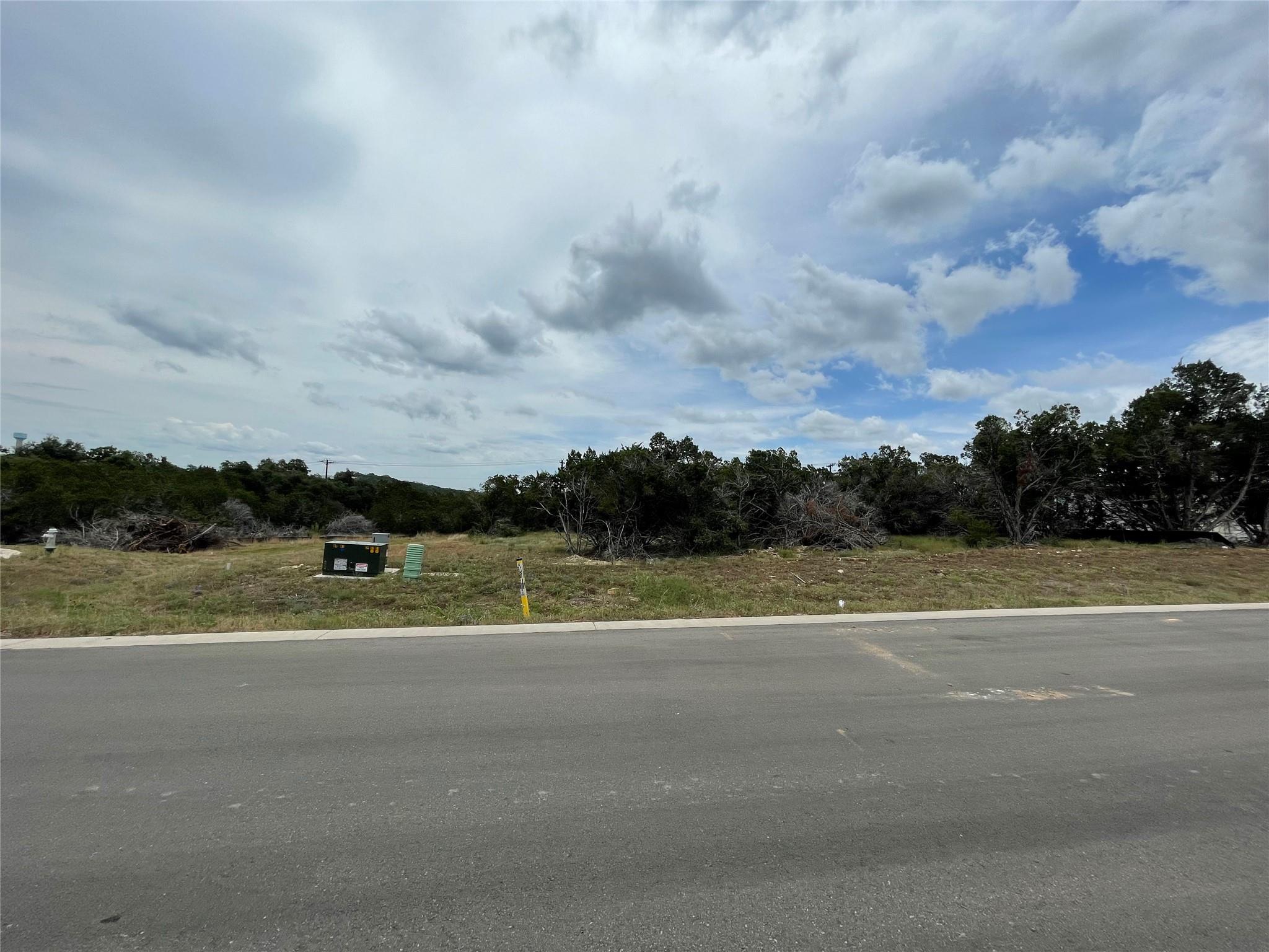 6513 Madrone Tree Ln Property Photo 1