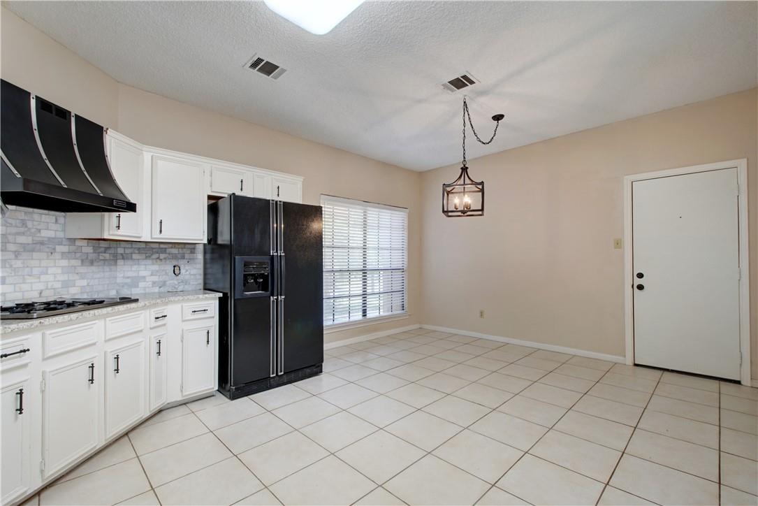 1713 Woodwind Ln Property Photo 4