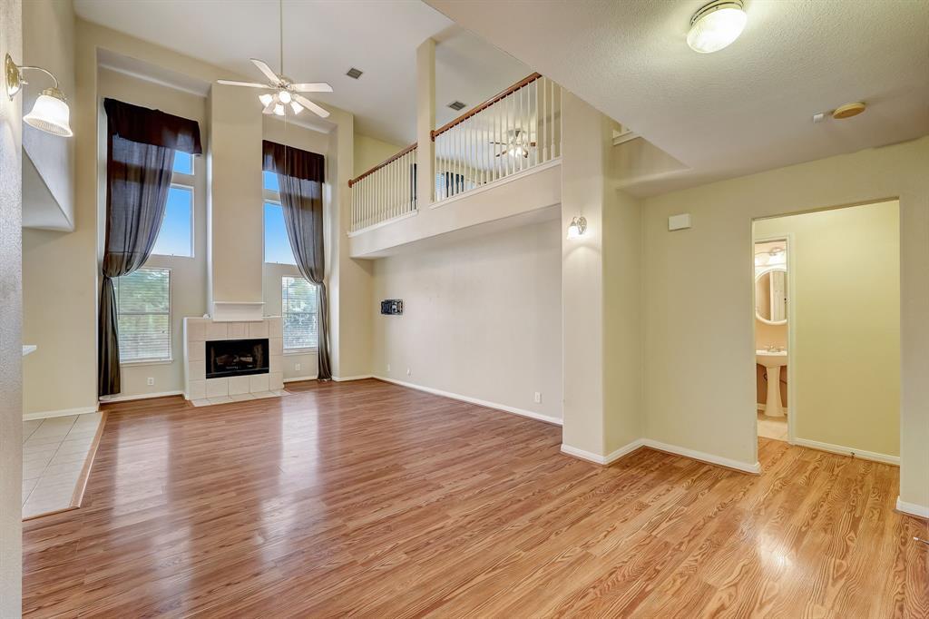 6905 William Wallace Way Property Photo 1