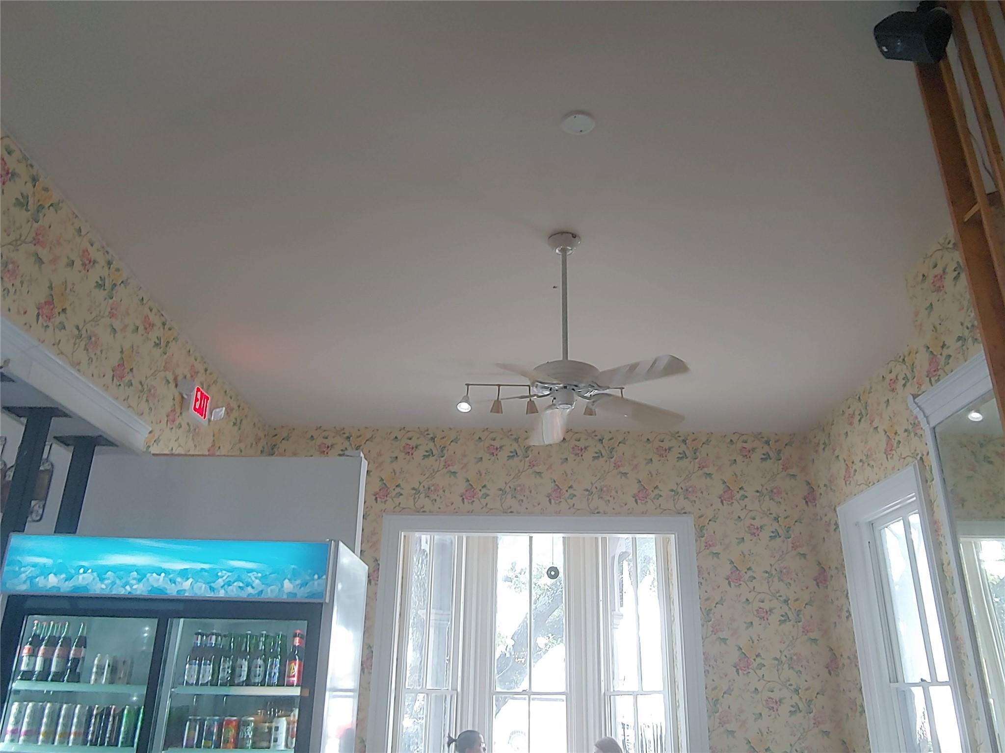 2336 S Congress Ave Property Photo 28