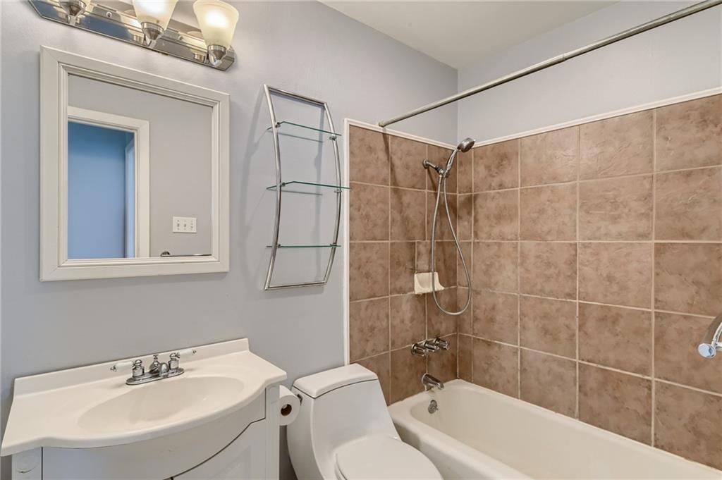 6803 Esther Dr Property Photo 10