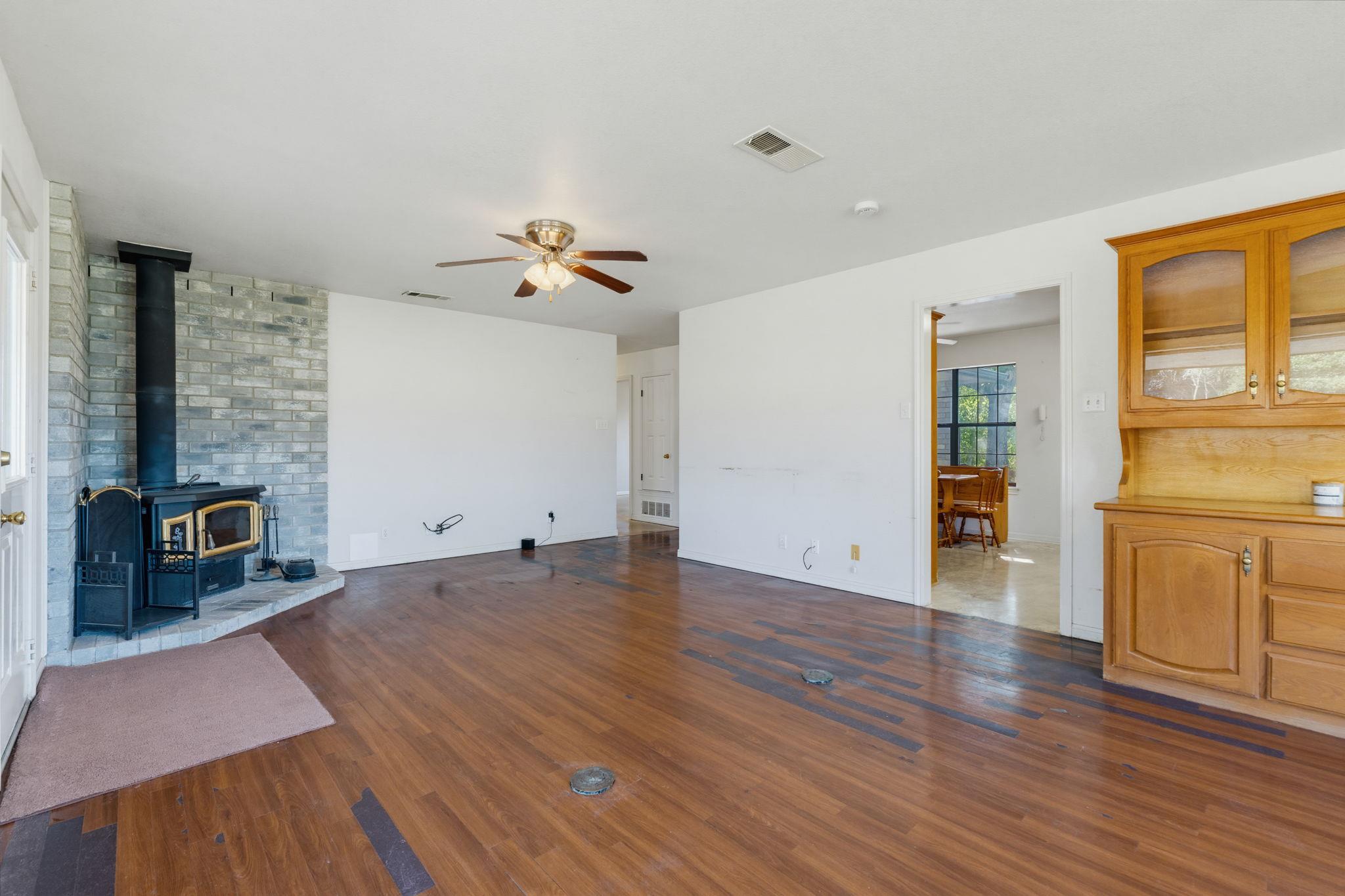 7122 Mountain View Dr Property Photo 5