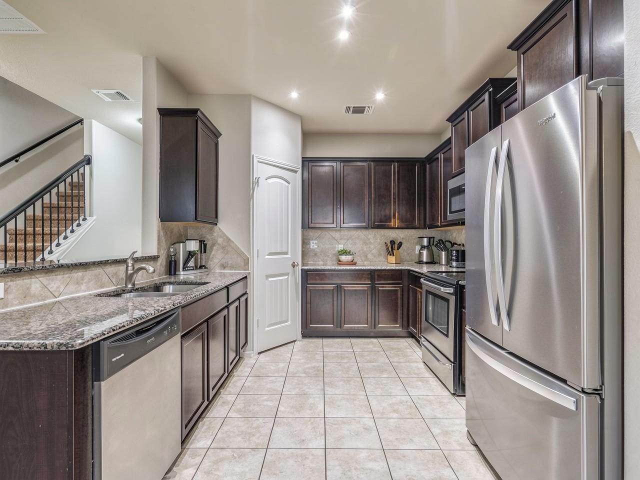 213 Ammonite Ln Property Photo 1