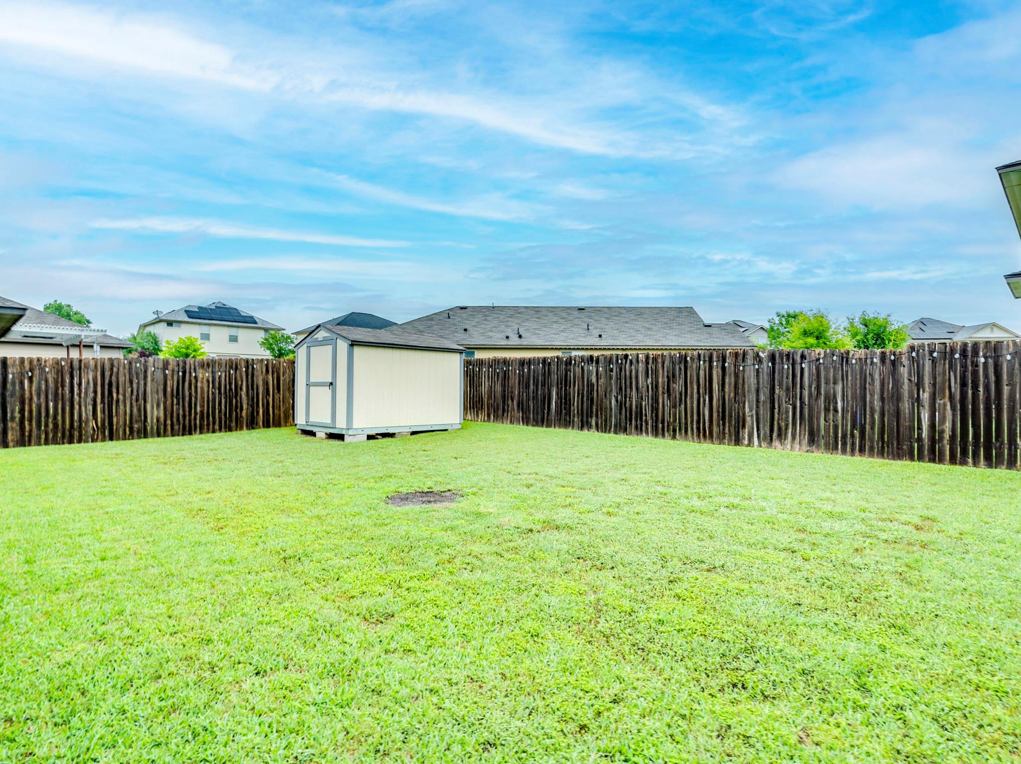 213 Ammonite Ln Property Photo 40