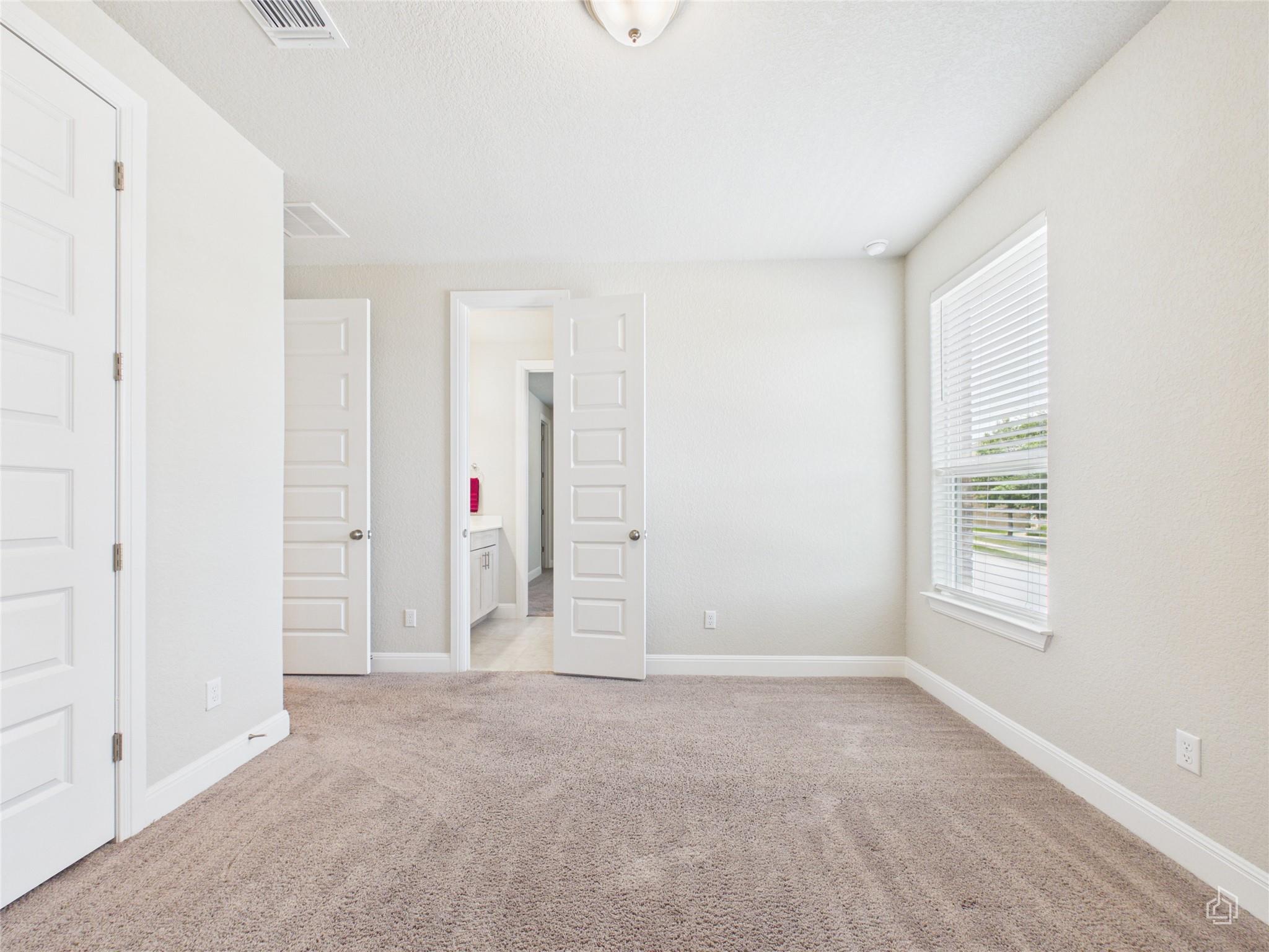 111 Tabago Ct Property Photo 4