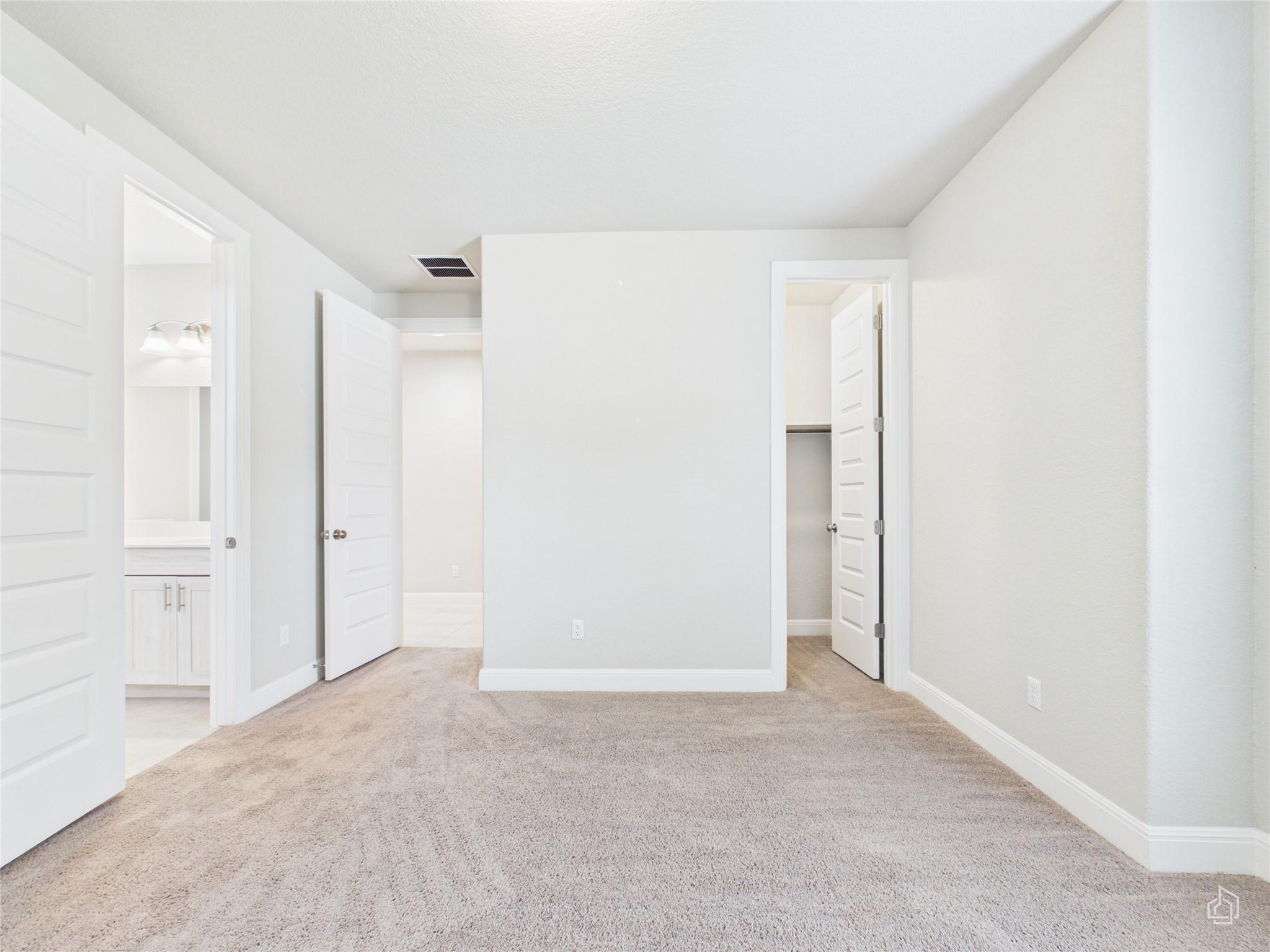 111 Tabago Ct Property Photo 6
