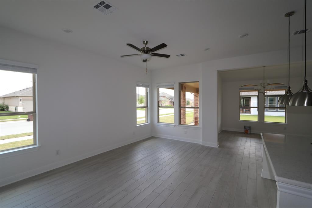 3239 Drago Dr Property Photo 4