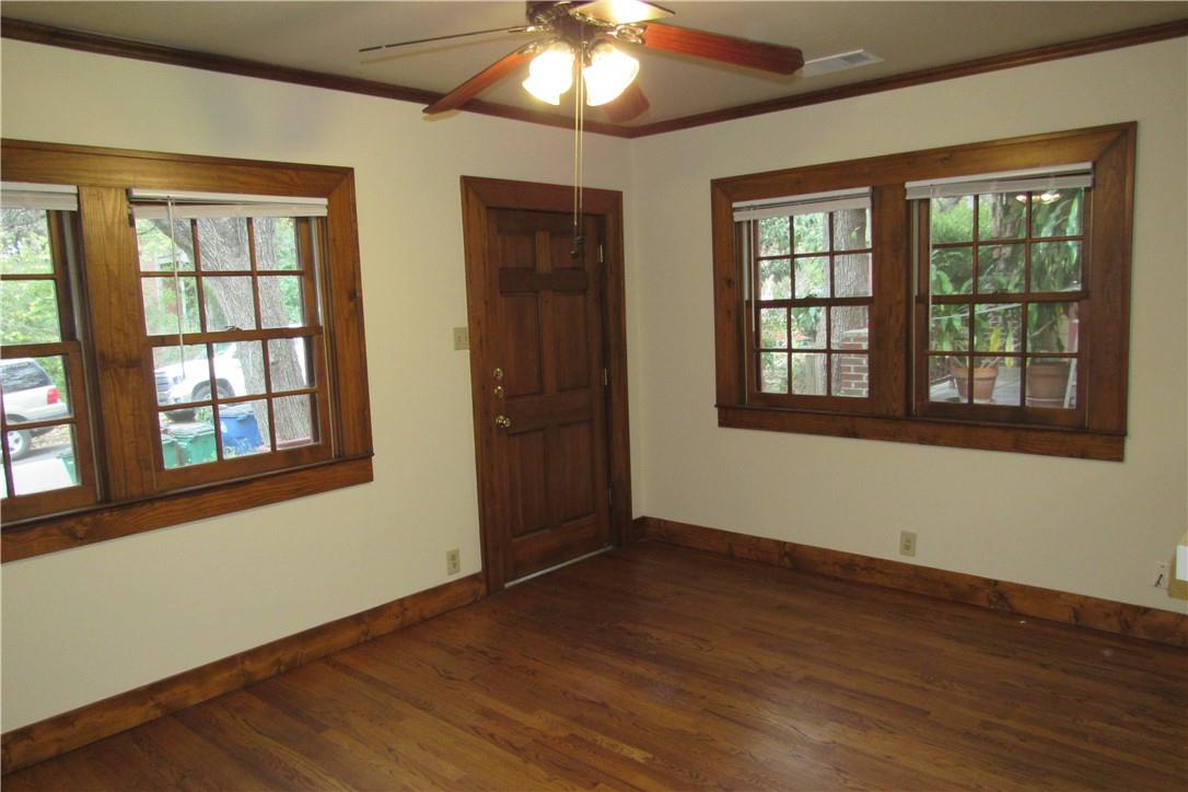 1101 C Maufrais St #c Property Photo 2