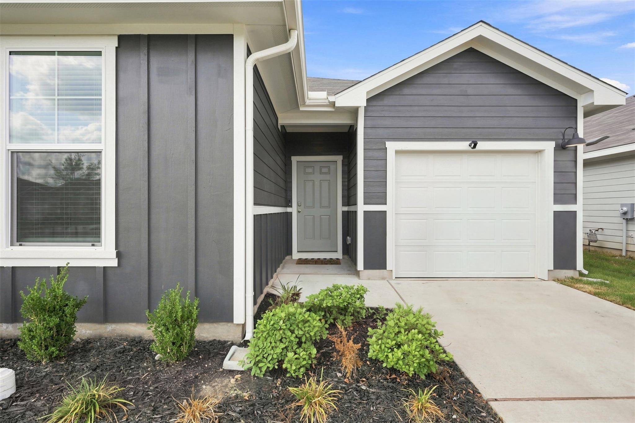 130-b Harrison Xing Property Photo 3