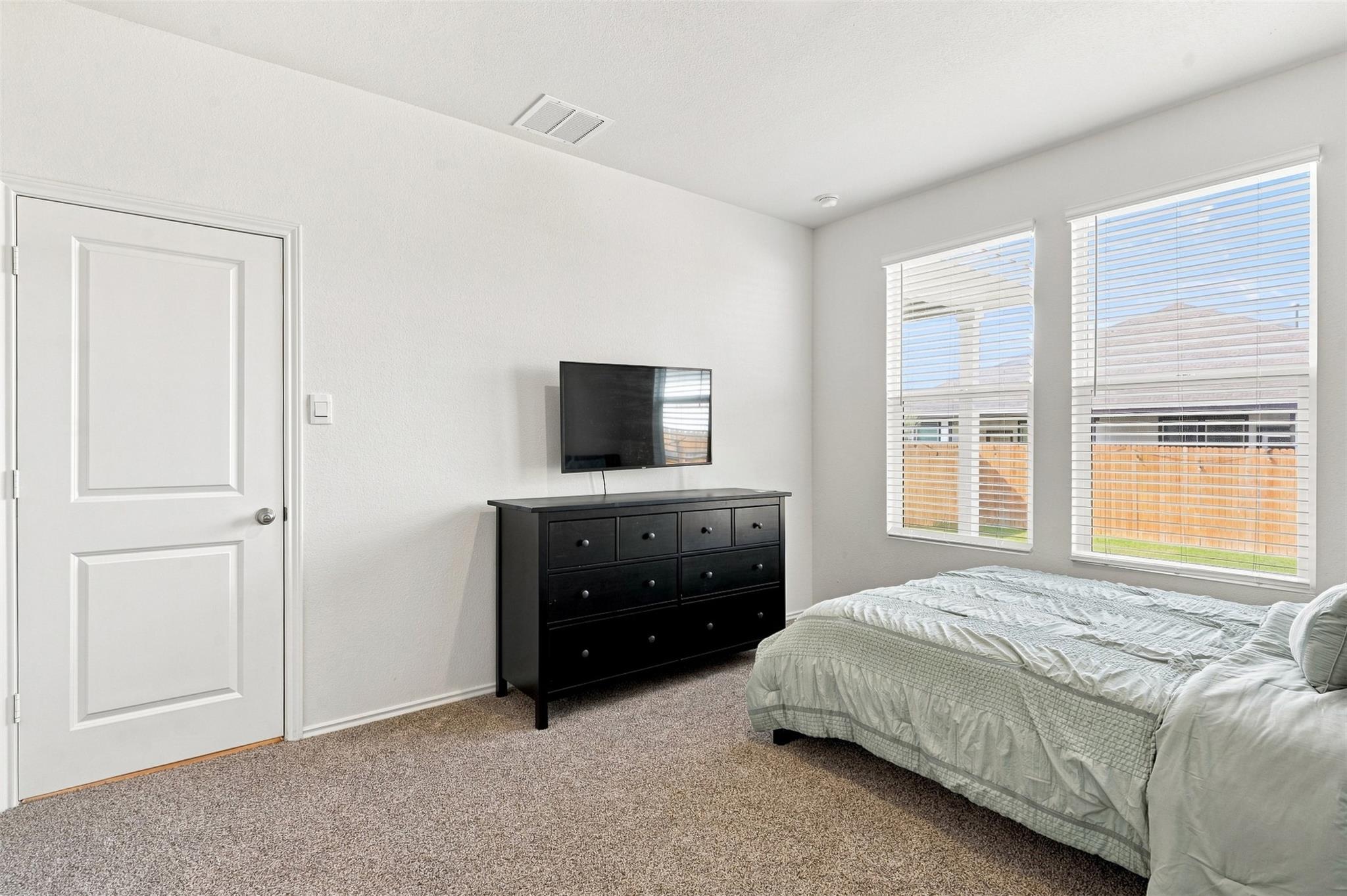 130-b Harrison Xing Property Photo 18
