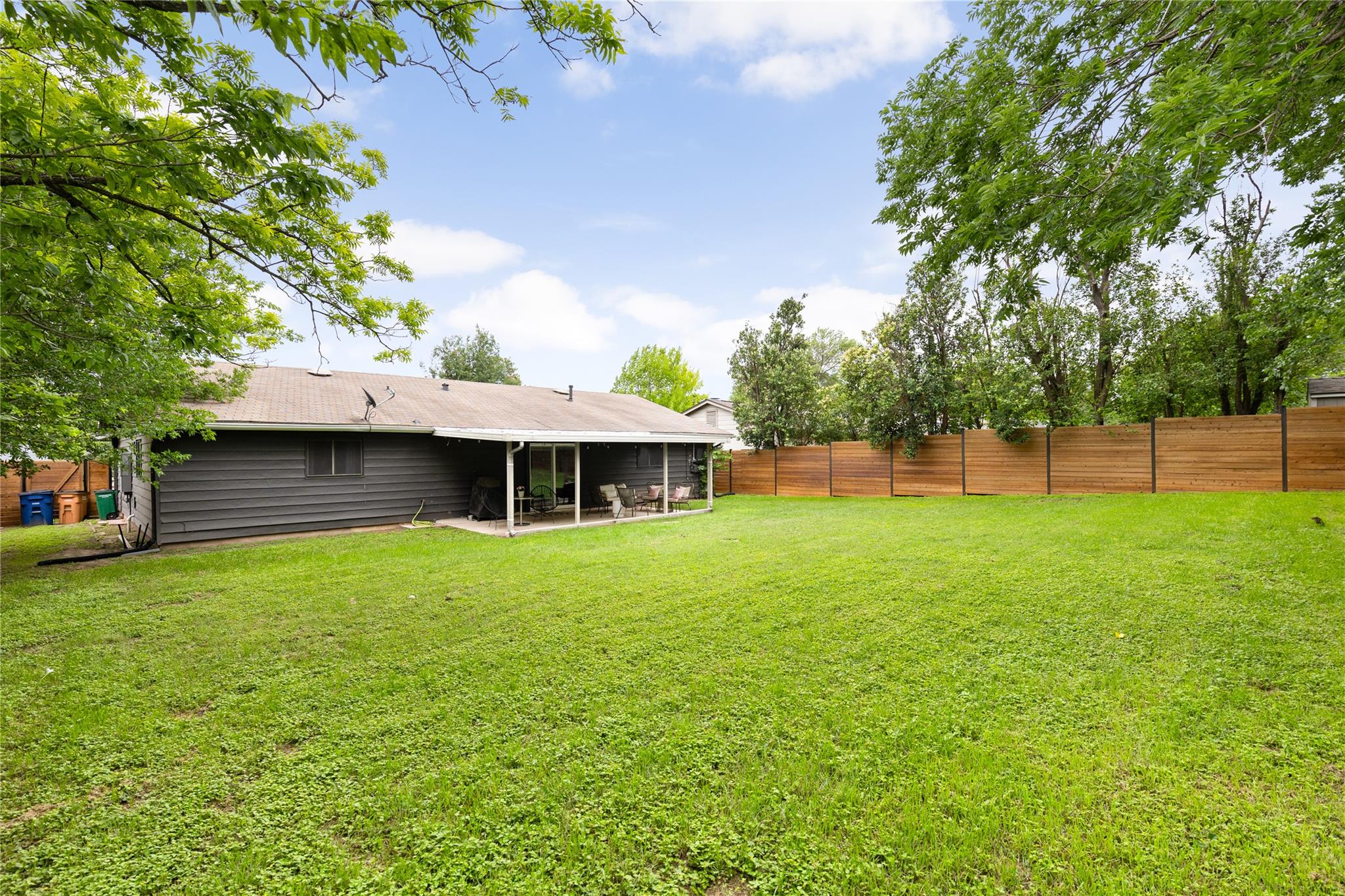 8704 Clarewood Dr Property Photo 38