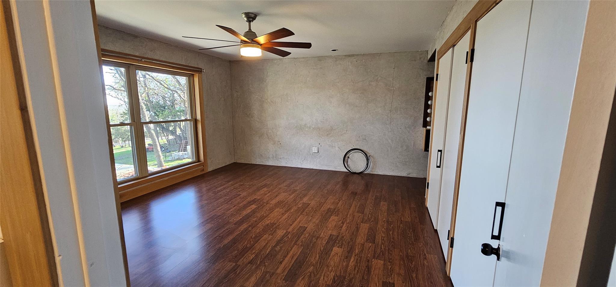 907 Hillyer St Property Photo 11