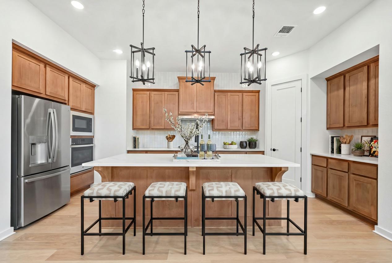 244 Basket Flower Loop Property Photo 5