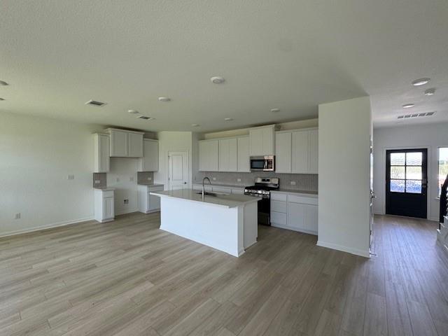 788 Papaya Dr Property Photo 8