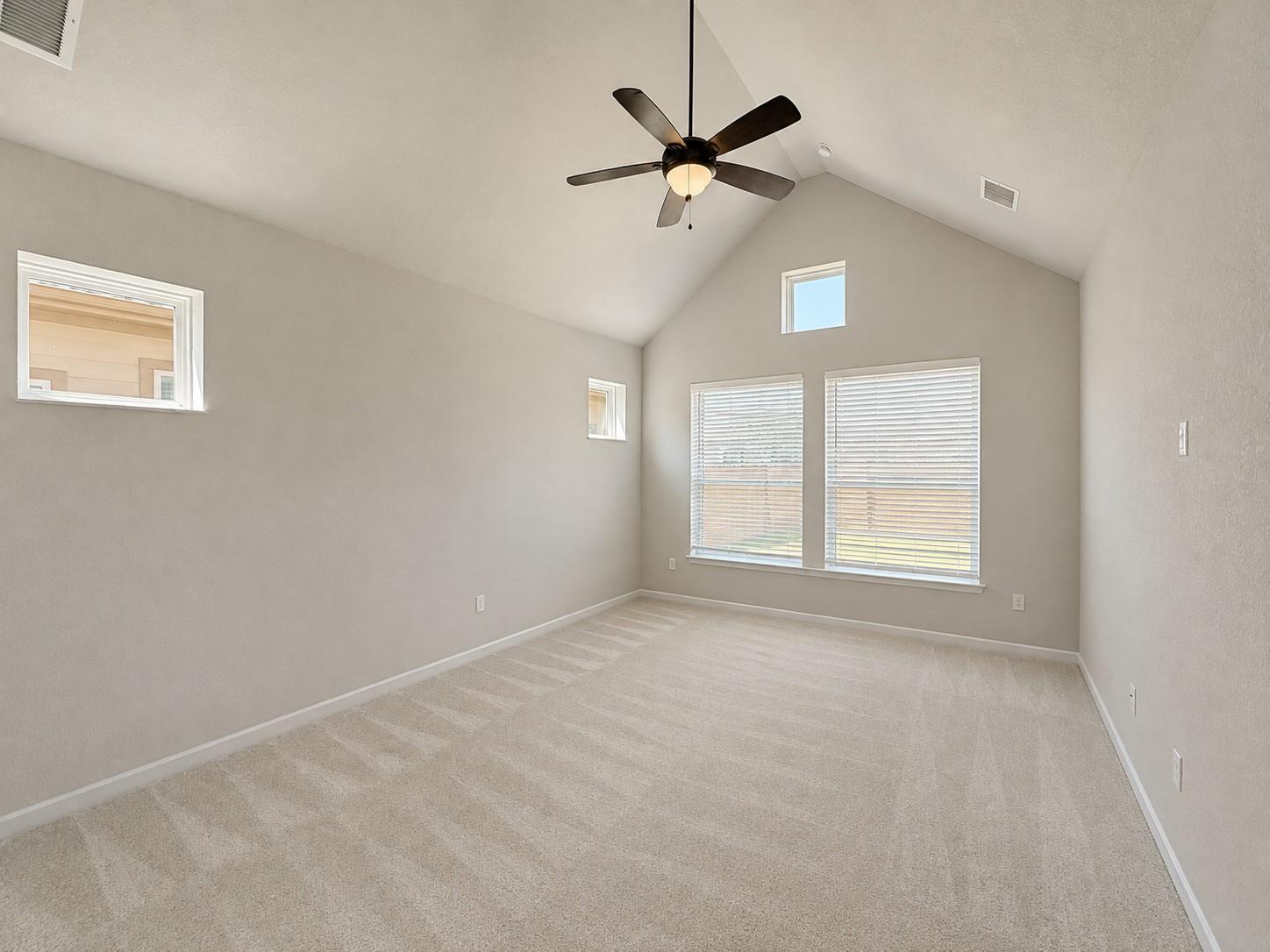 8216 Petronas Pass Property Photo 7