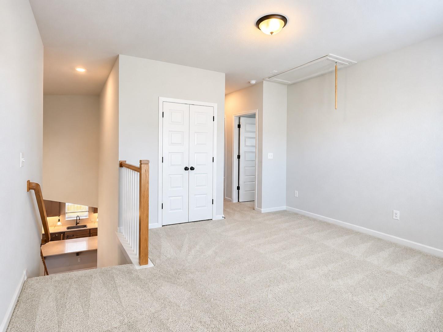 8216 Petronas Pass Property Photo 11