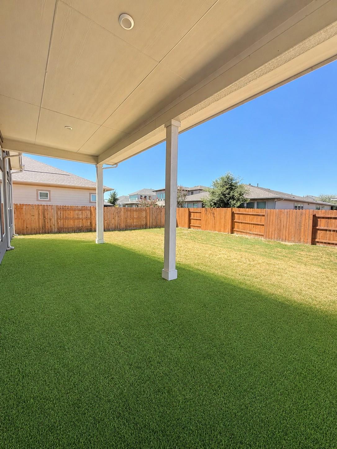 8216 Petronas Pass Property Photo 15