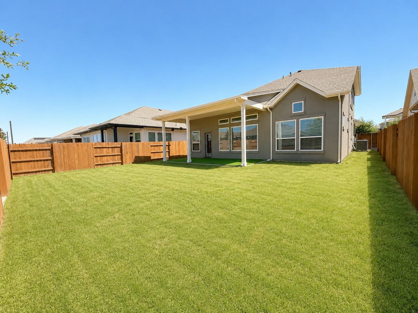 8216 Petronas Pass Property Photo 16