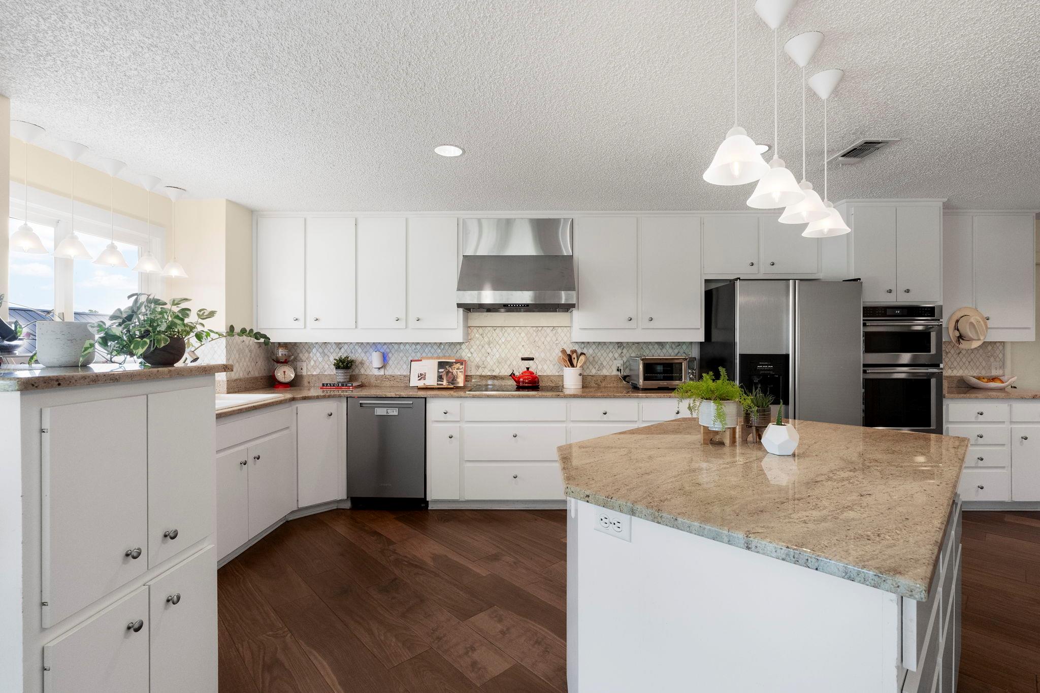 930 Electra None Property Photo 7