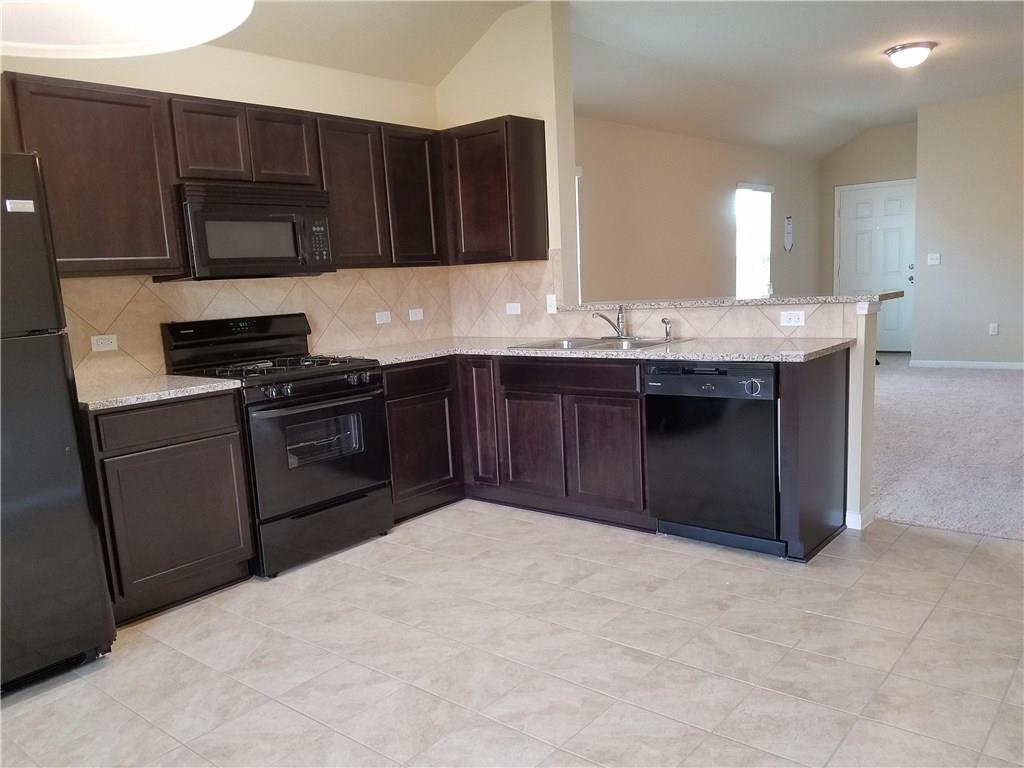 220 Northern Flicker St Property Photo 6