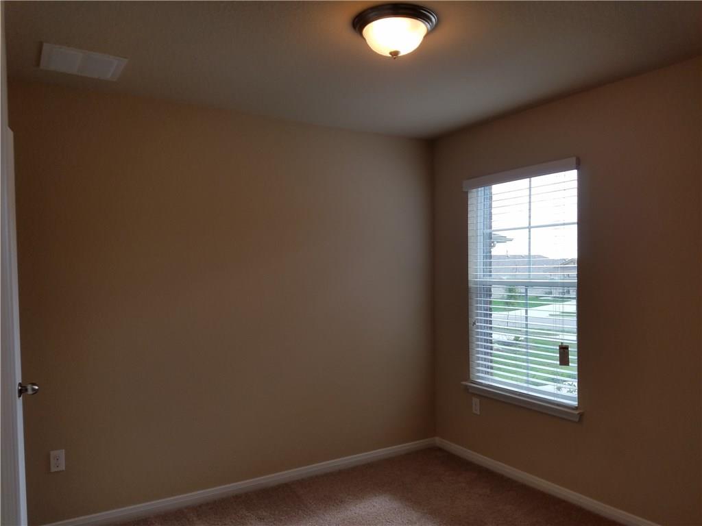 220 Northern Flicker St Property Photo 14