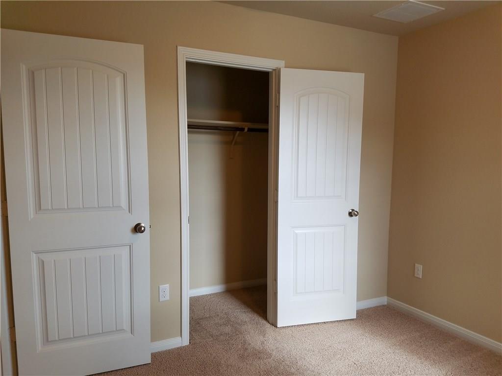 220 Northern Flicker St Property Photo 15