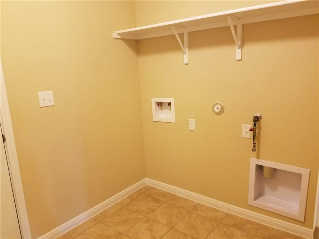 220 Northern Flicker St Property Photo 16