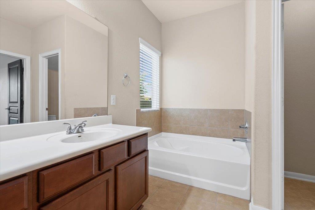 312 Waterloo Dr Property Photo 16