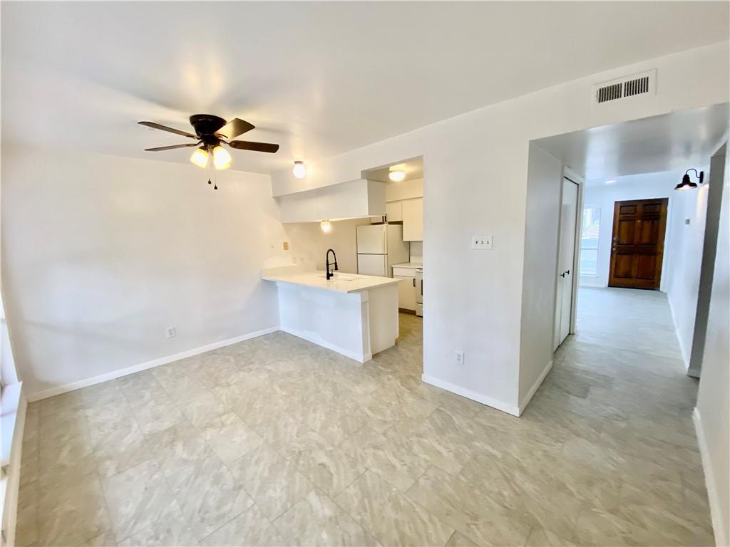 6910 Hart Ln #403 Property Photo 16