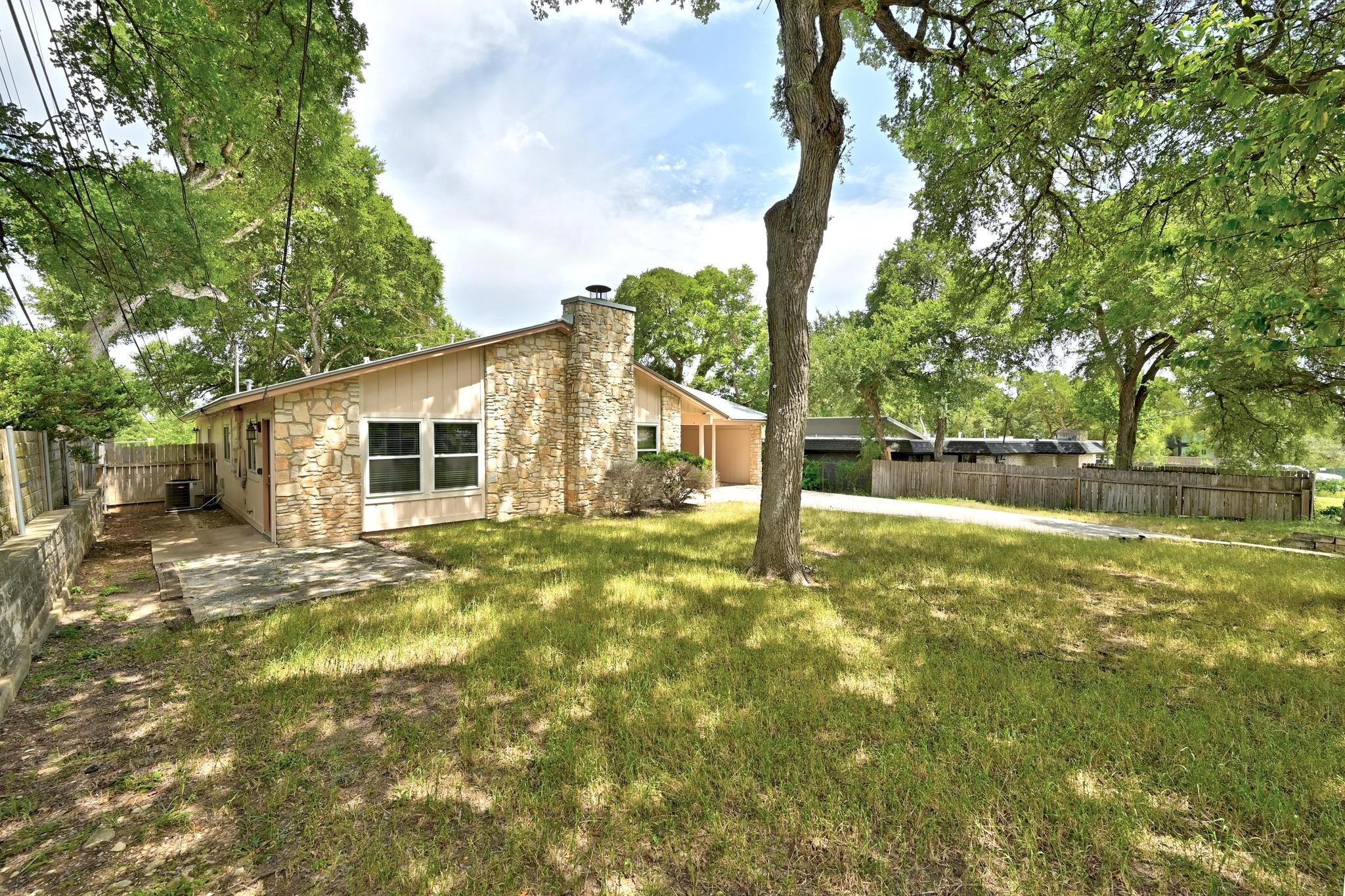 2002 Rabb Rd Property Photo 2