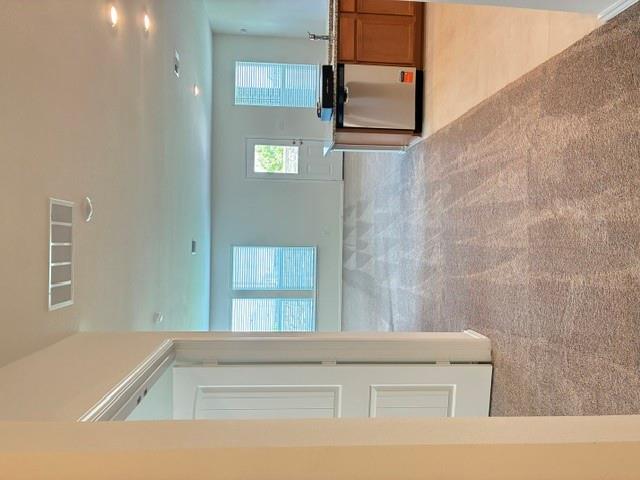 4040 Terracina Dr Property Photo 6