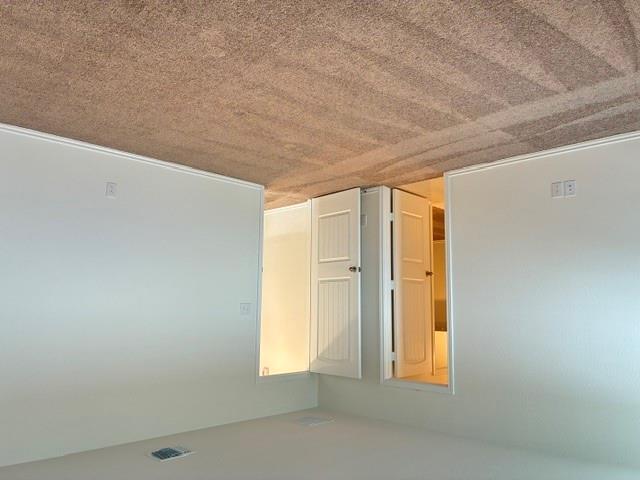 4040 Terracina Dr Property Photo 24