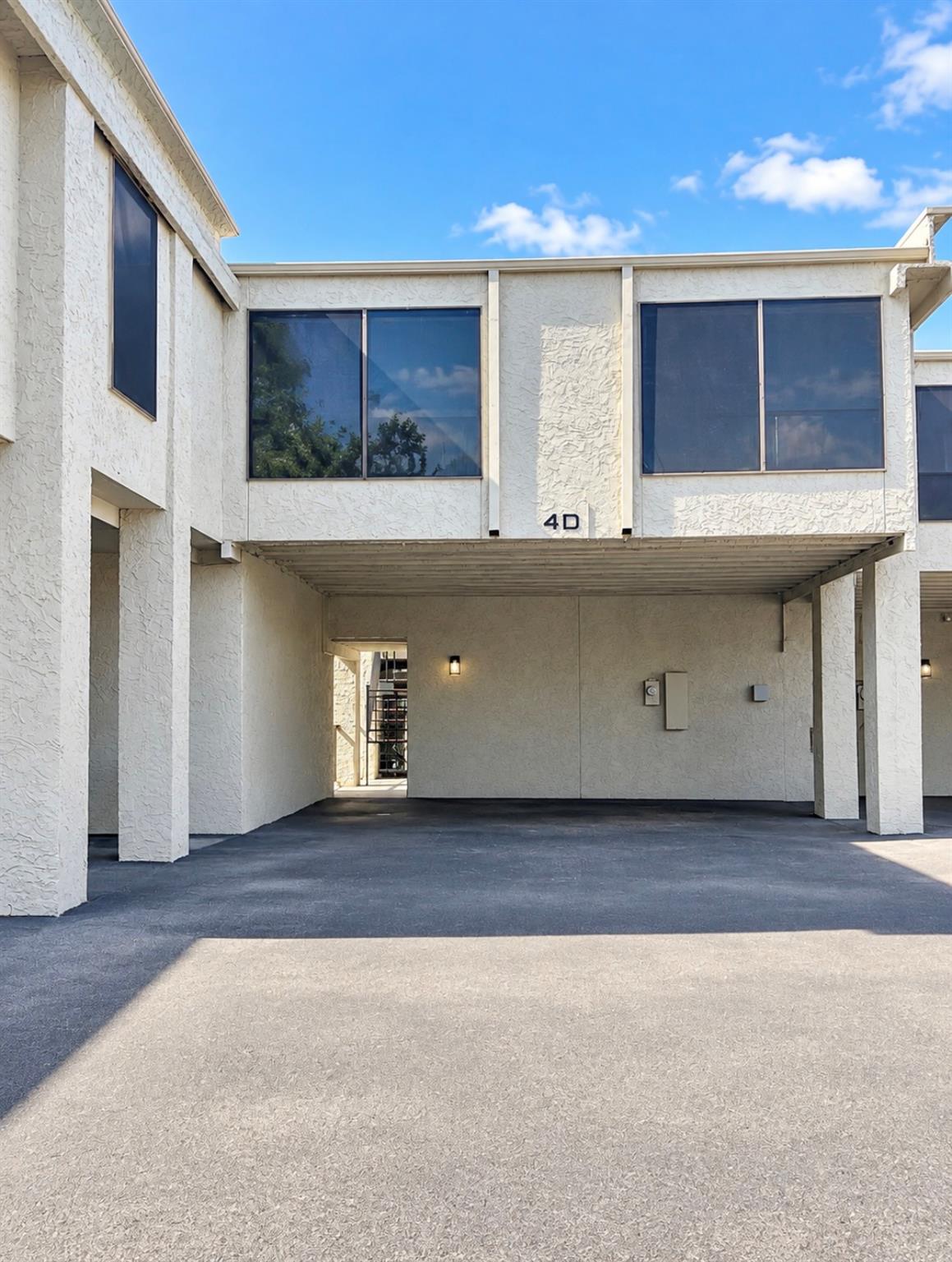 5802 Circulo Dr #4d Property Photo 5