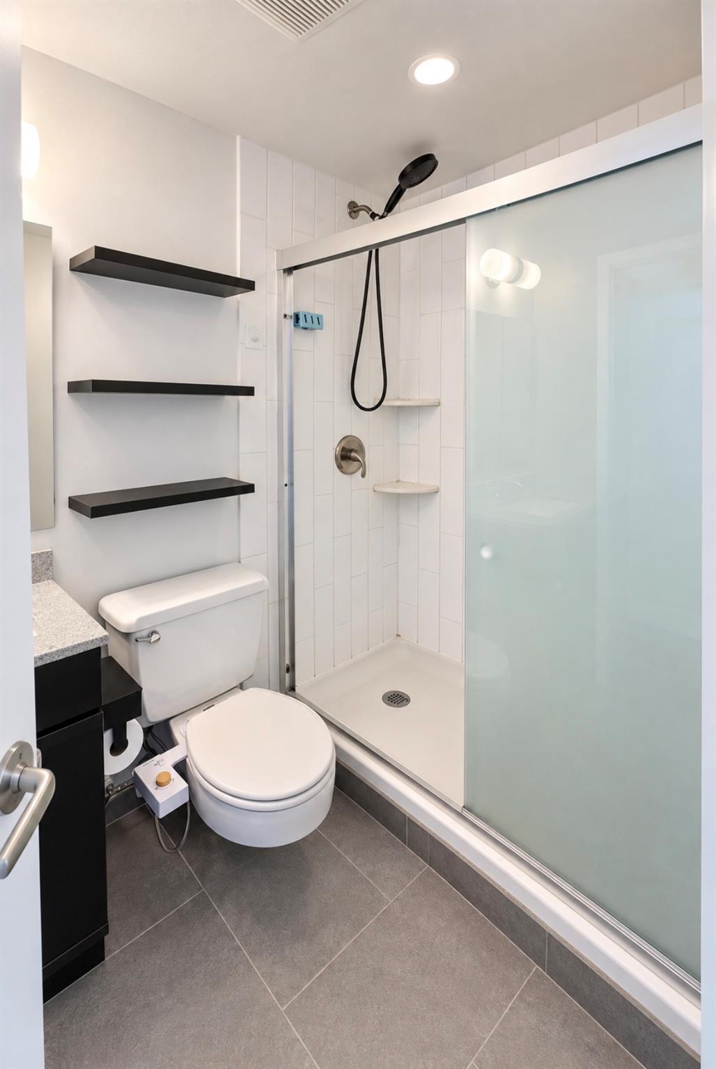 5802 Circulo Dr #4d Property Photo 12