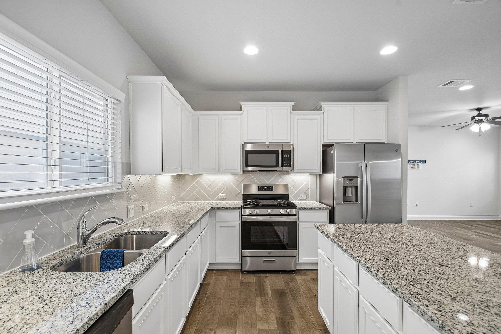10213 Forest Grove Dr Property Photo 9
