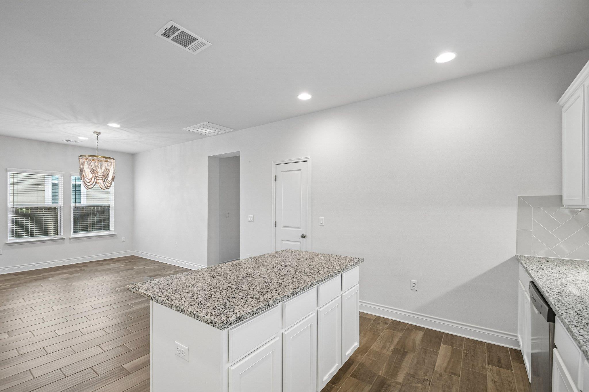 10213 Forest Grove Dr Property Photo 10
