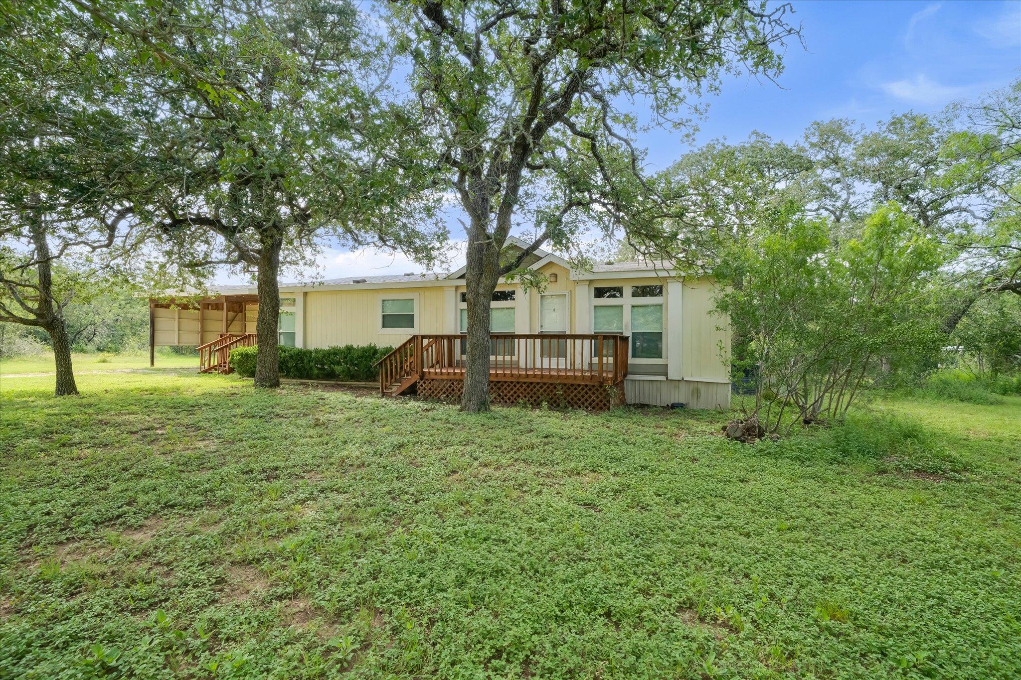 166 Paintbrush Trl Property Photo 2