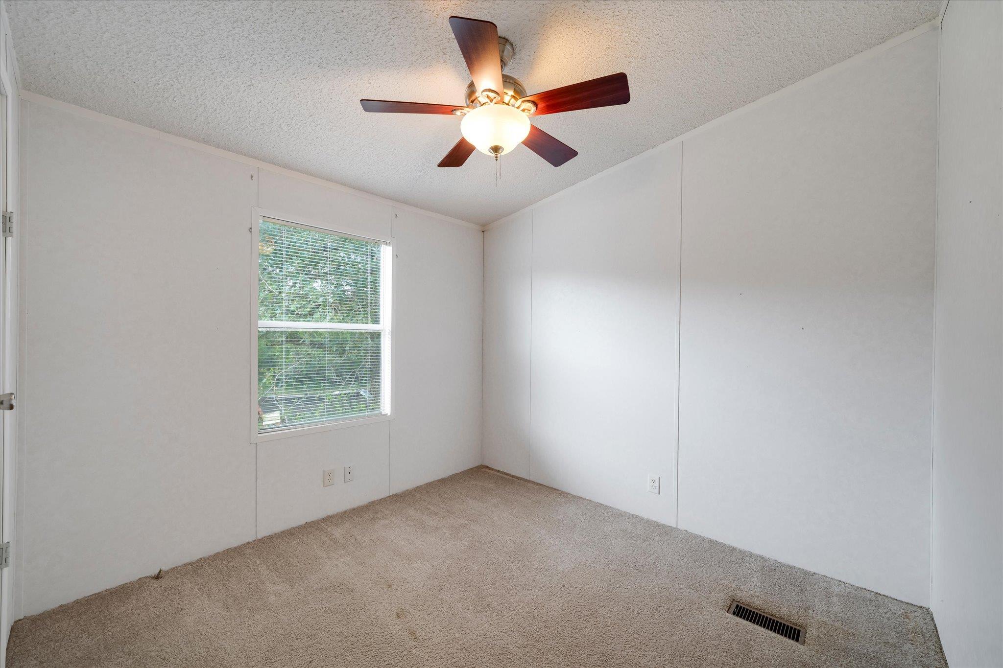 166 Paintbrush Trl Property Photo 20