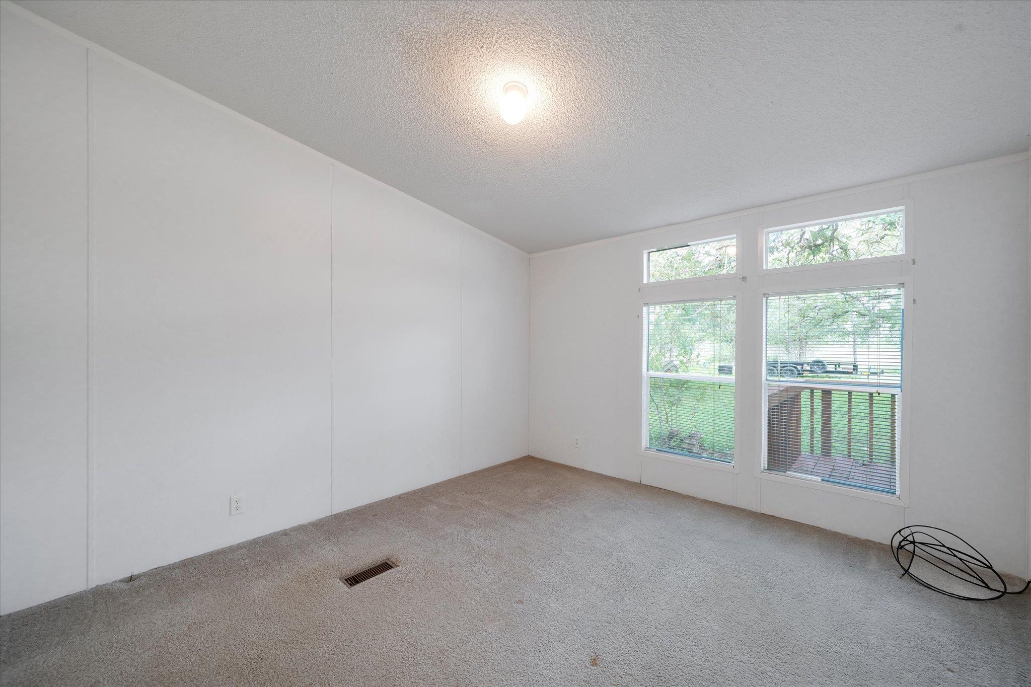 166 Paintbrush Trl Property Photo 22
