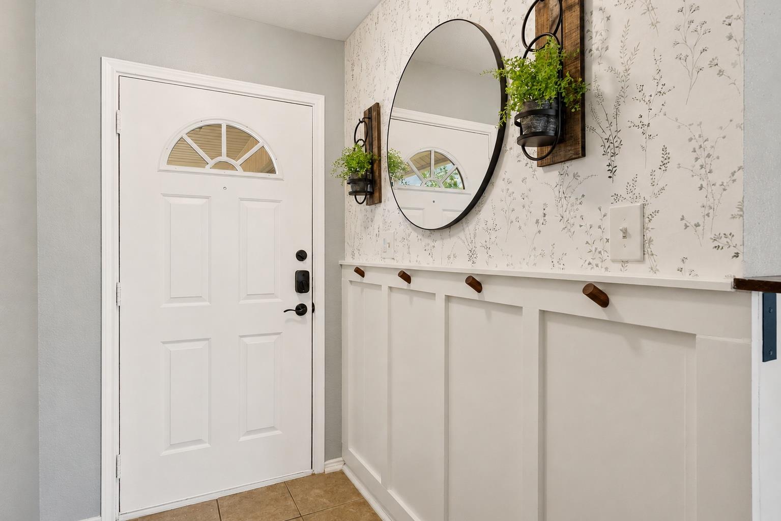 2213 Little Tree Bnd Property Photo 4