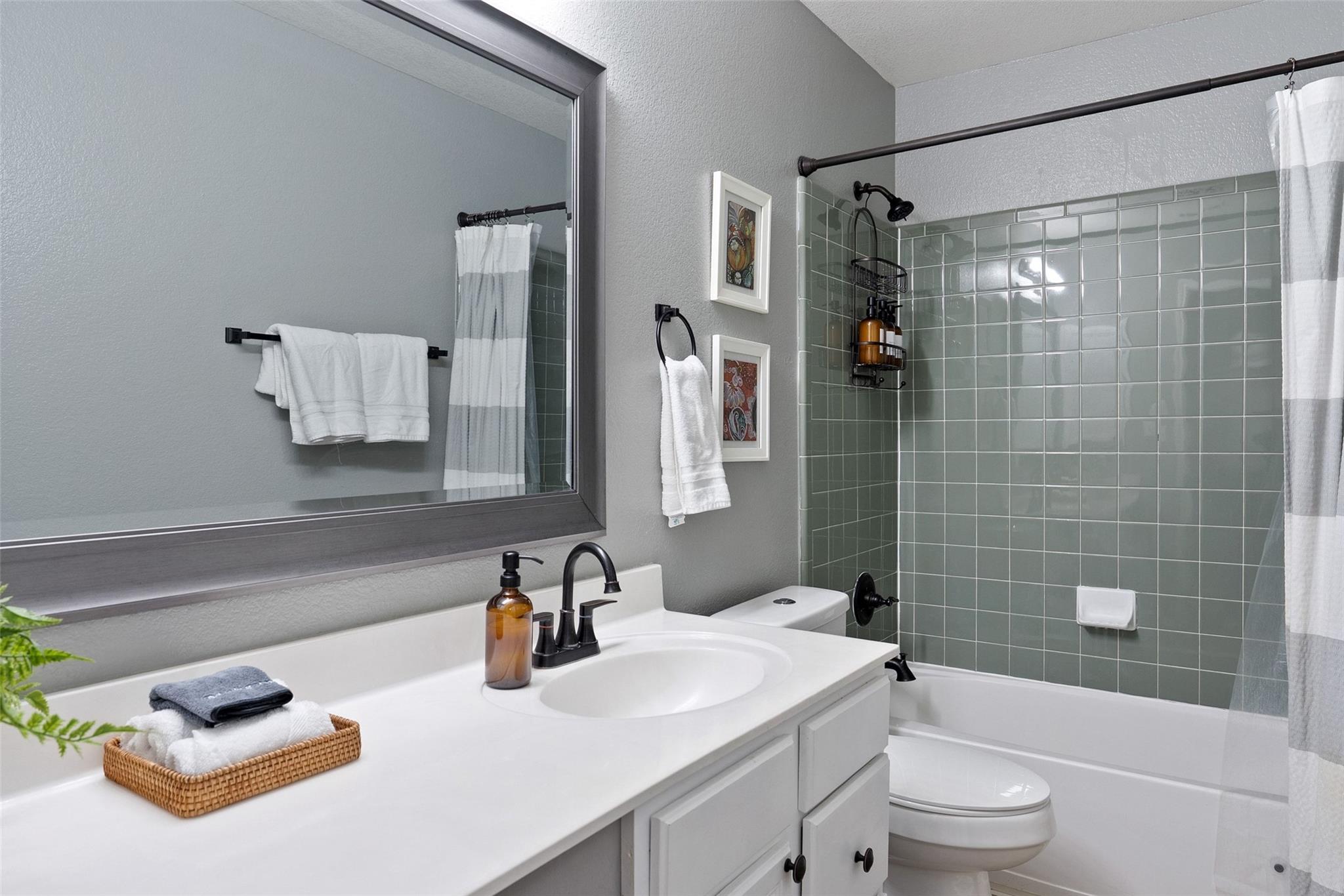 2213 Little Tree Bnd Property Photo 16