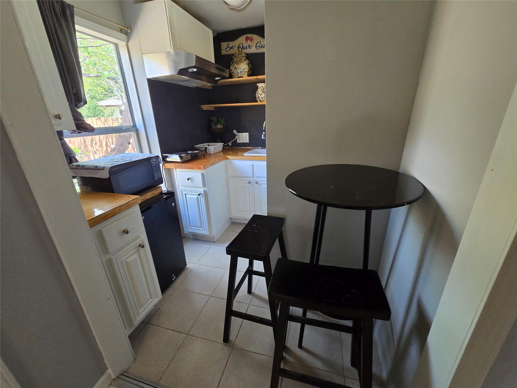 10605 Newmont Rd #b Property Photo 7