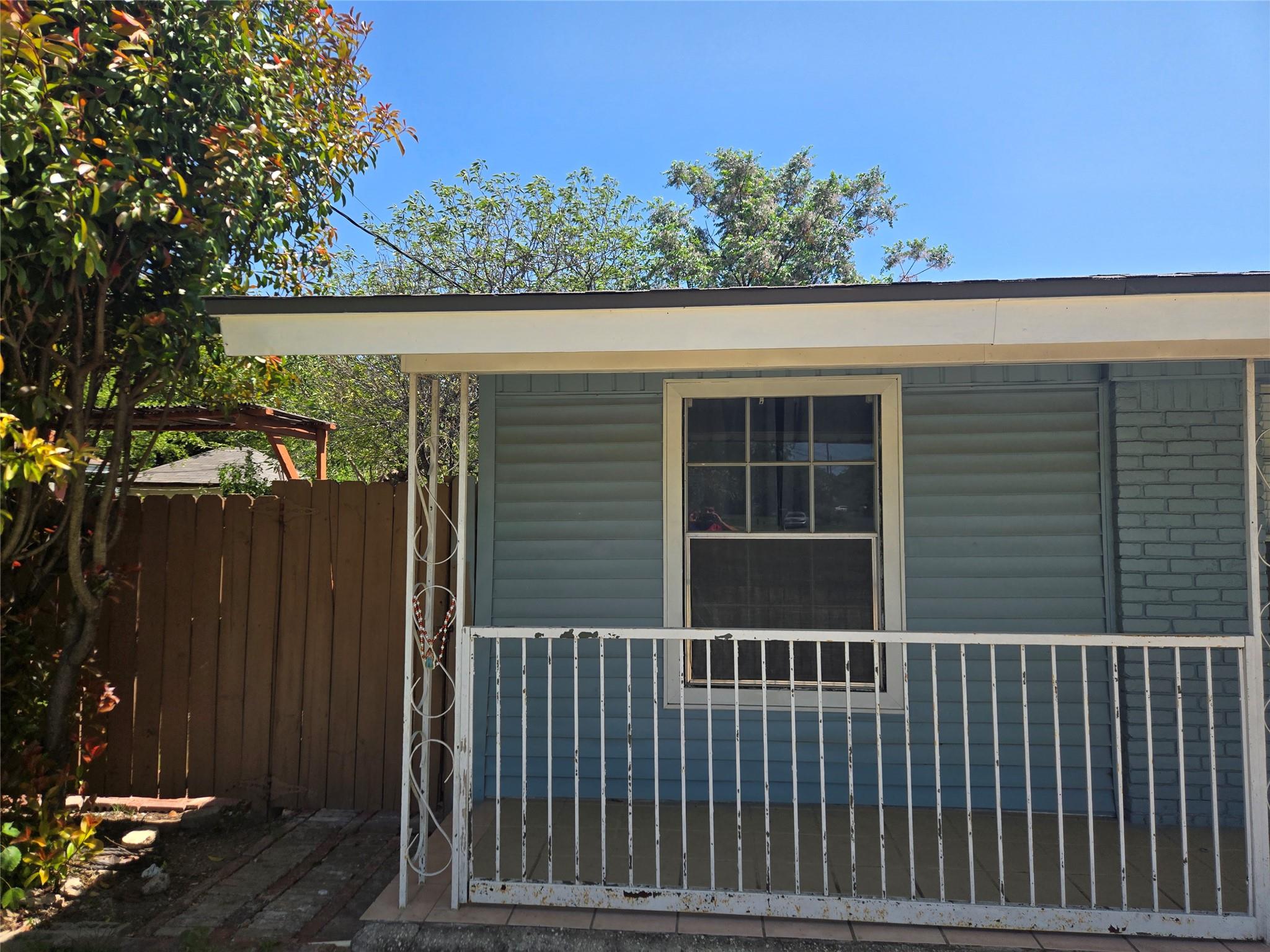 10605 Newmont Rd #b Property Photo 10