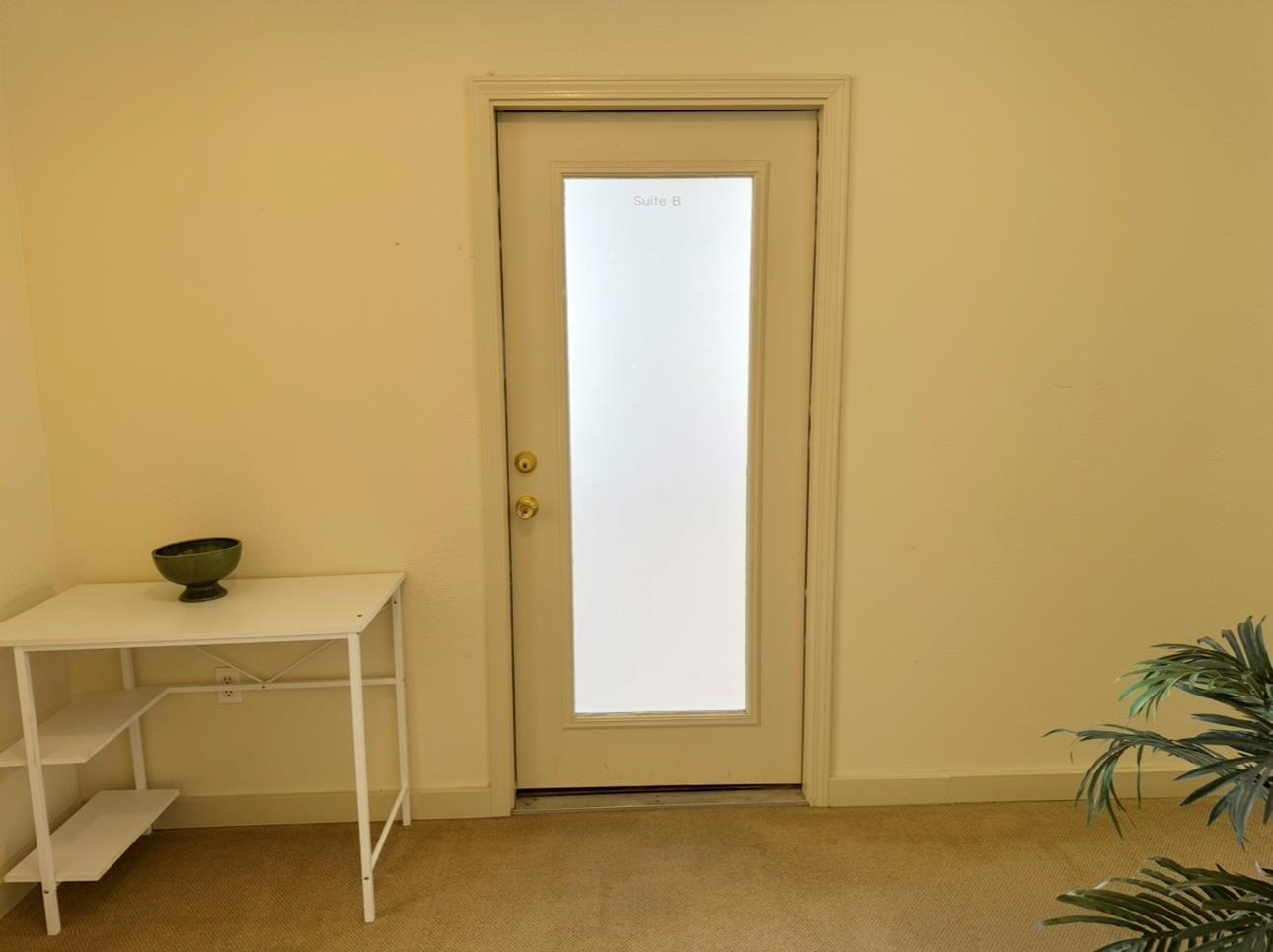 2 Depot Sq B Property Photo 3